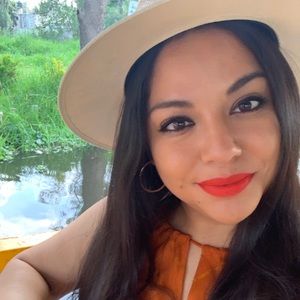 Meet your Posher, Araceli